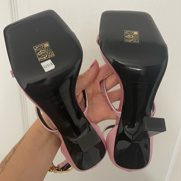 BNIB AUTHENTIC FENDIxVERSACE collab, pink triple crystal strap, safety pin heels - Picture 6 of 7